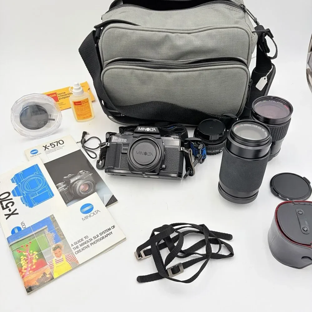 MINOLTA X-570 35mm SLR Camera Kit Tested 75-205mm 35-135mm Lenses